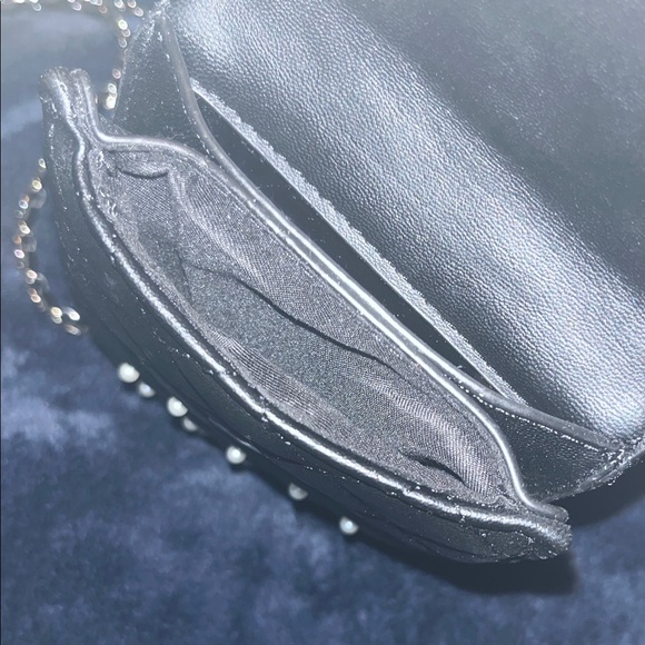 Badgley Mischka Black Quilted Phone Case - Picture 6 of 6